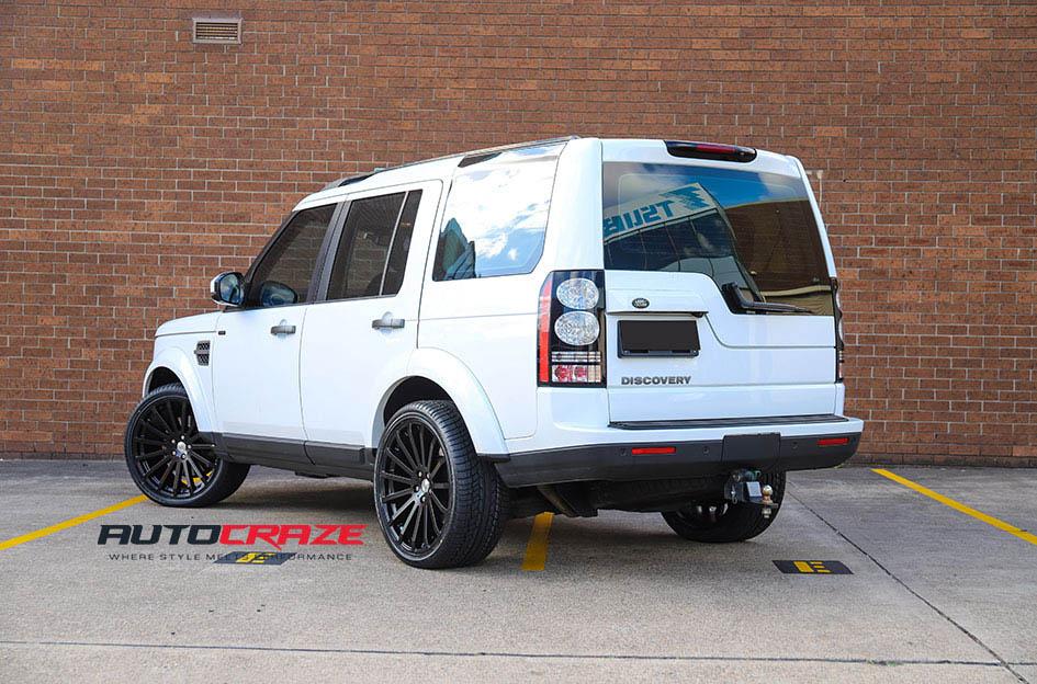 LAND-ROVER-DISCOVERY-DOMINUS-MATTE-BLACK